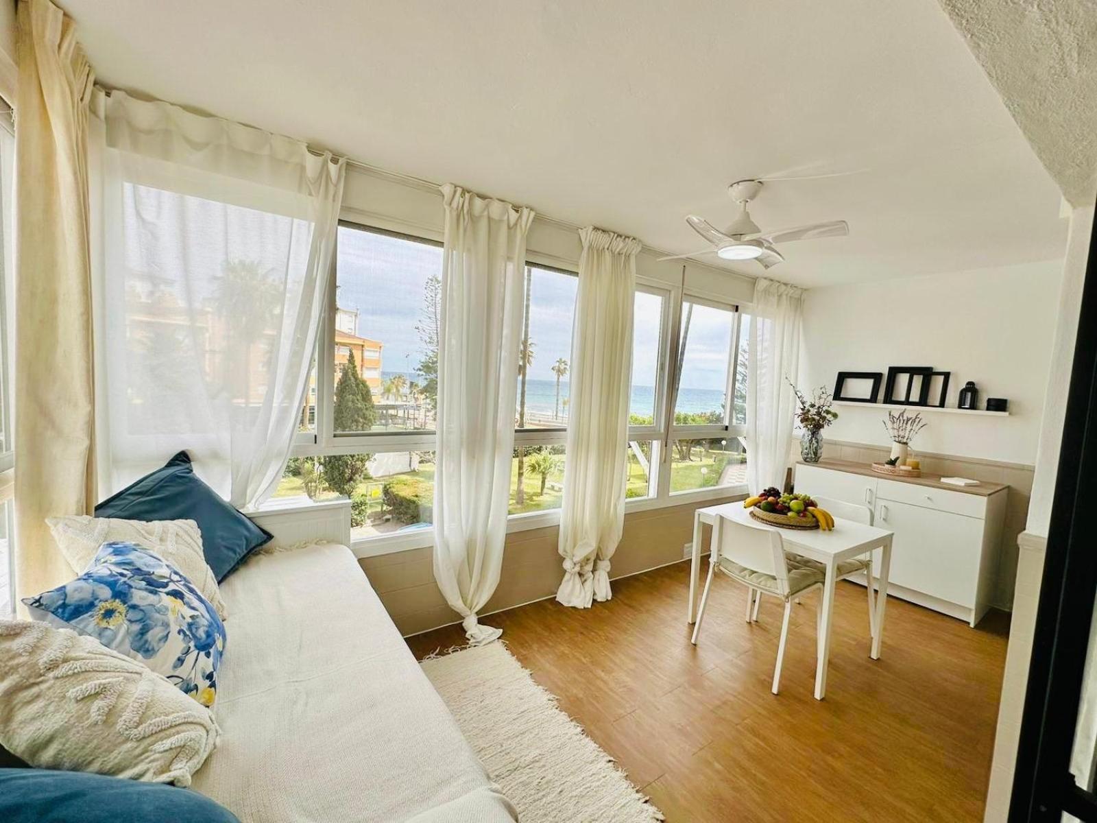 Estudio Pepa Luna Algarrobo Beach Málaga Dış mekan fotoğraf